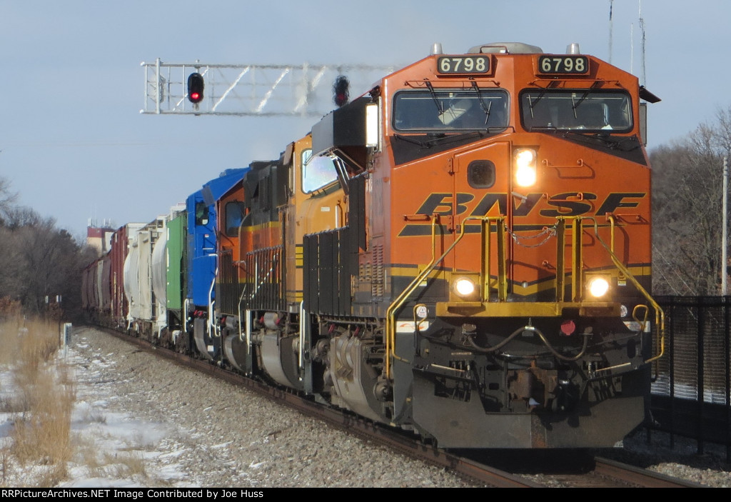 BNSF 6798 East